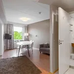 بيست ويسترن بلاس هاغا هلسنكي