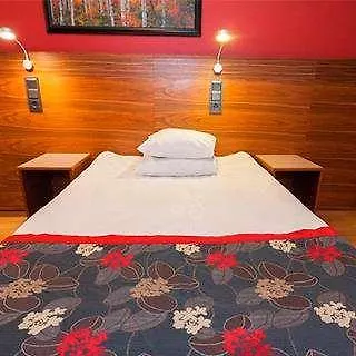 Hotel Haaga Park 4*
