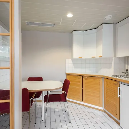 Haaga Park Отель Хельсинки